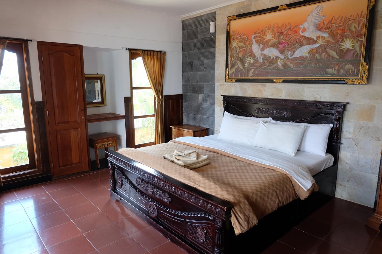 Puri Nusa Beach Hotel Lembongan Exterior photo
