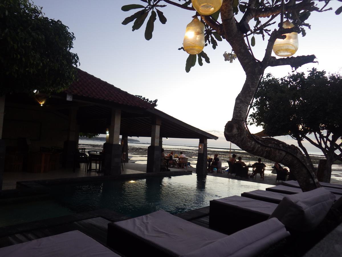 Puri Nusa Beach Hotel Lembongan Exterior photo