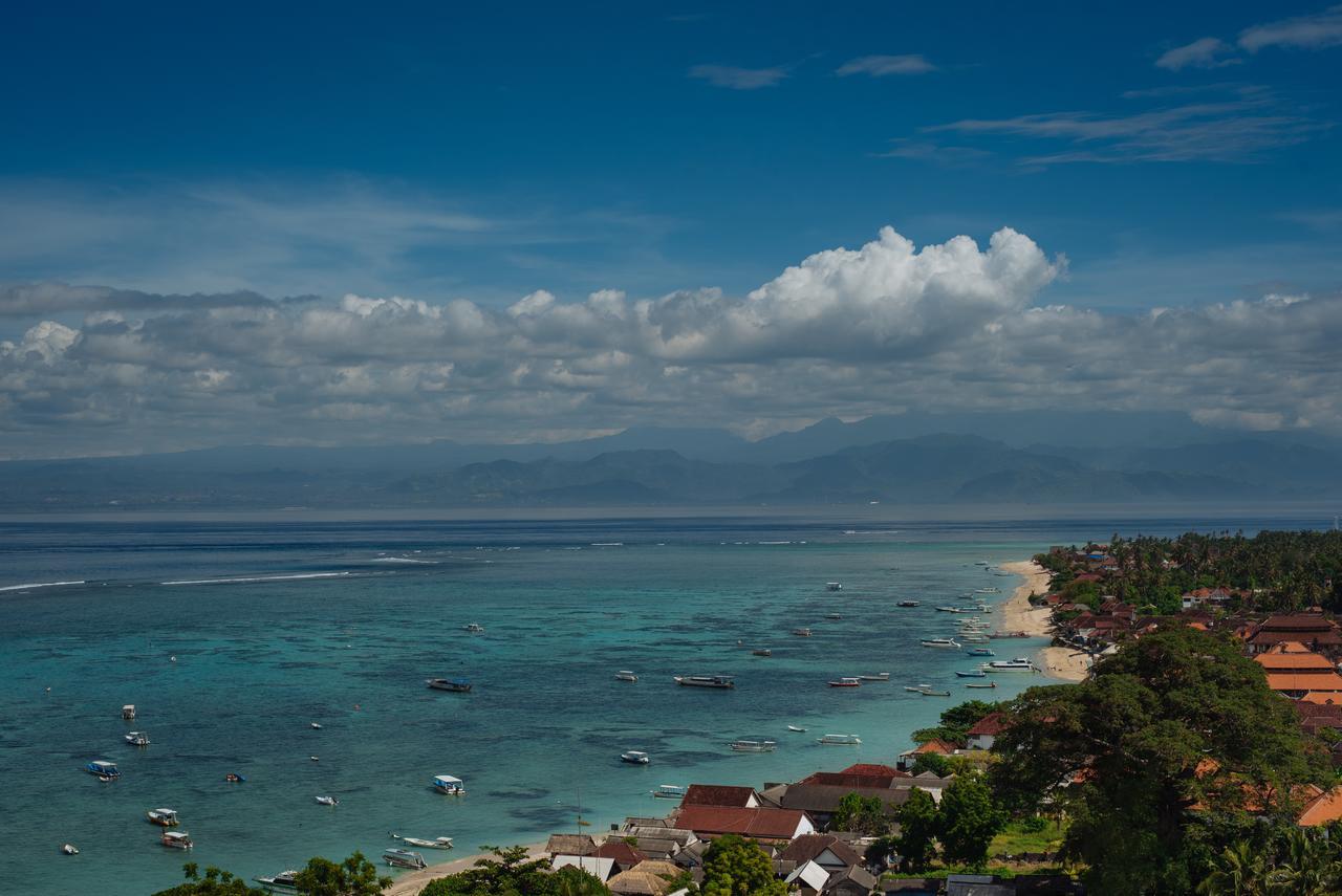 Puri Nusa Beach Hotel Lembongan Exterior photo